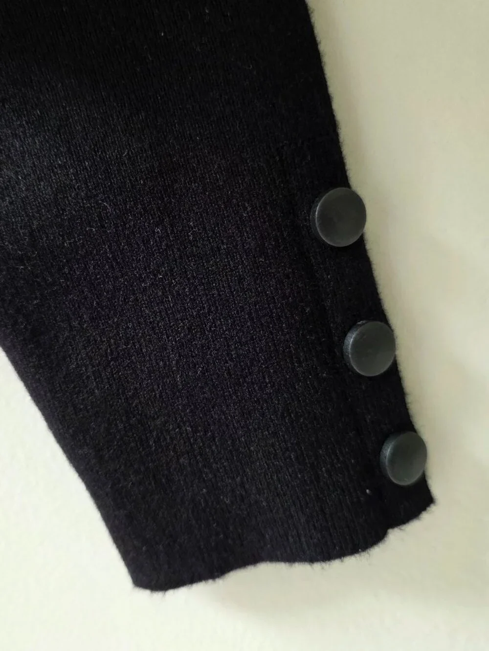 Sioni Mixed Media Faux Leather Knit Long Sleeve Sweater | S | Black Buttons NEW